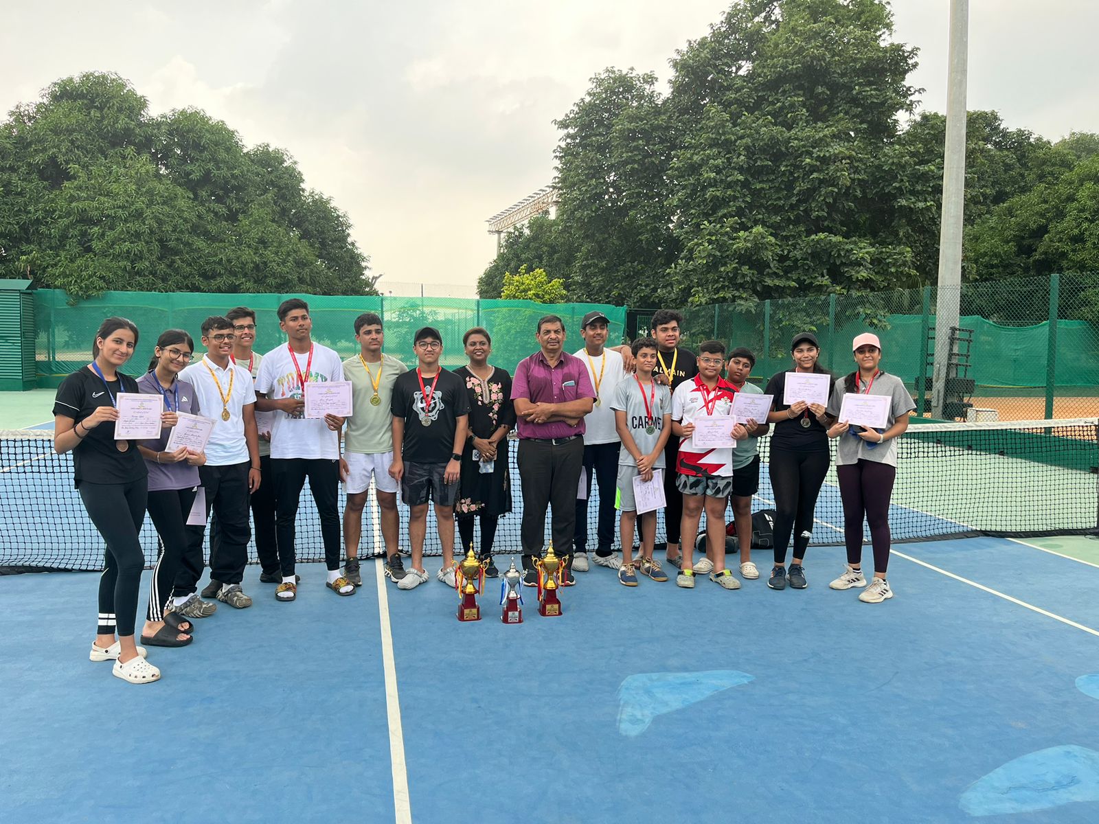 LAWN TENNIS